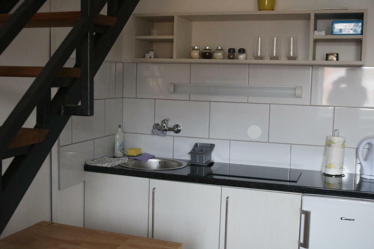 Apartment F6 Osijek Bagian luar foto